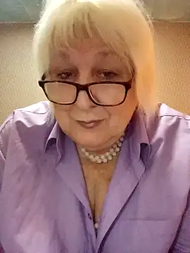 Snapshot of Alexia64231 chatting on 27, 10, 2025 Alexia64231 online show from 27, 10, 2025