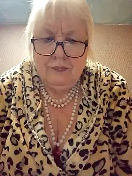 Snapshot of Alexia64231 chatting on 30, 10, 2025 Alexia64231 online show from 30, 10, 2025