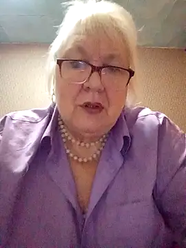 Snapshot of Alexia64231 chatting on 31, 10, 2025 Alexia64231 online show from 31, 10, 2025