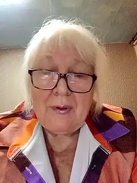 Snapshot of Alexia64231 chatting on 2, 11, 2025 Alexia64231 online show from 2, 11, 2025