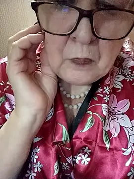 Snapshot of Alexia64231 chatting on 5, 11, 2025 Alexia64231 online show from 5, 11, 2025