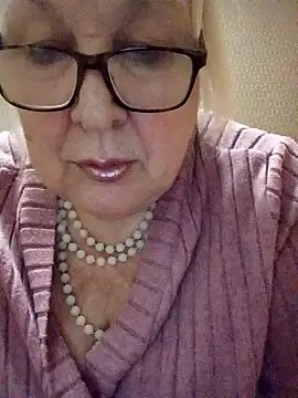 Snapshot of Alexia64231 chatting on 7, 11, 2025 Alexia64231 online show from 7, 11, 2025