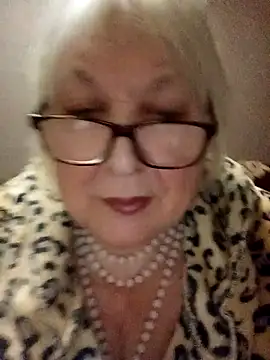 Snapshot of Alexia64231 chatting on 11, 11, 2025 Alexia64231 online show from 11, 11, 2025