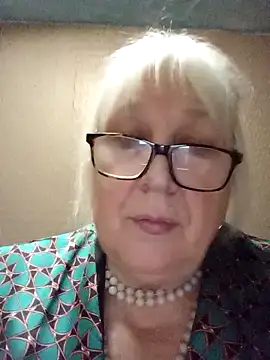 Snapshot of Alexia64231 chatting on 11, 11, 2025 Alexia64231 online show from 11, 11, 2025