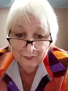 Snapshot of Alexia64231 chatting on 14, 11, 2025 Alexia64231 online show from 14, 11, 2025