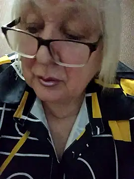 Snapshot of Alexia64231 chatting on 23, 11, 2025 Alexia64231 online show from 23, 11, 2025