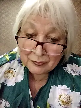 Snapshot of Alexia64231 chatting on 25, 11, 2025 Alexia64231 online show from 25, 11, 2025