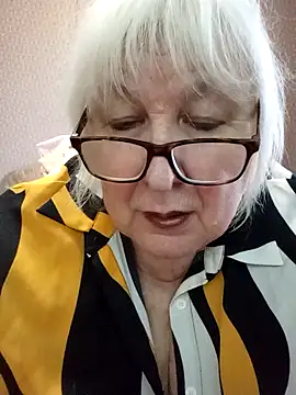 Snapshot of Alexia64231 chatting on 26, 11, 2025 Alexia64231 online show from 26, 11, 2025