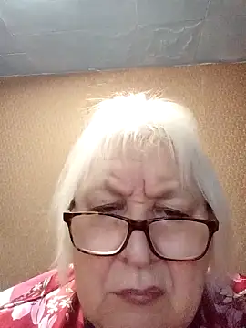 Snapshot of Alexia64231 chatting on 28, 11, 2025 Alexia64231 online show from 28, 11, 2025