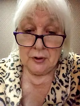 Snapshot of Alexia64231 chatting on 30, 11, 2025 Alexia64231 online show from 30, 11, 2025