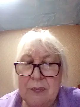 Snapshot of Alexia64231 chatting on 1, 12, 2025 Alexia64231 online show from 1, 12, 2025