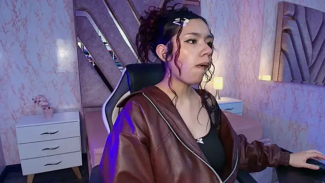 Snapshot of redd_pandaa chatting on 4, 7, 2026 redd pandaa online show from 4, 7, 2026