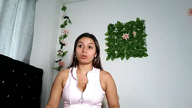 Snapshot of abella-lemus chatting on 20, 2, 2026 abella-lemus online show from 20, 2, 2026