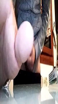 PearlingBunkbed online show from 13, 10, 2025