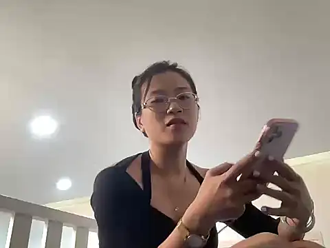 Linh9999- online show from 15, 10, 2025