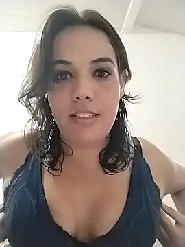 Snapshot of Bellapotencia1985 chatting on 11, 10, 2025 Bellapotencia1985 online show from 11, 10, 2025