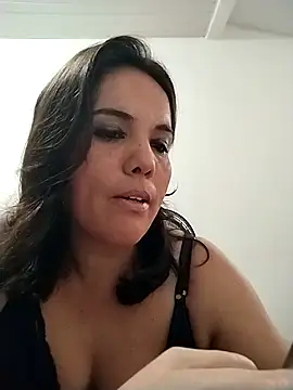 Snapshot of Bellapotencia1985 chatting on 20, 11, 2025 Bellapotencia1985 online show from 20, 11, 2025