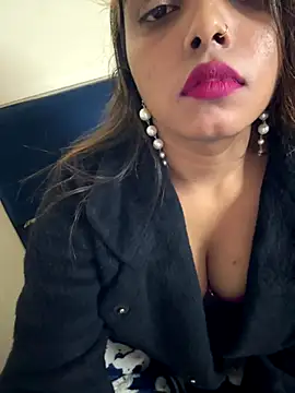 sexy-sukriti online show from 5, 12, 2025