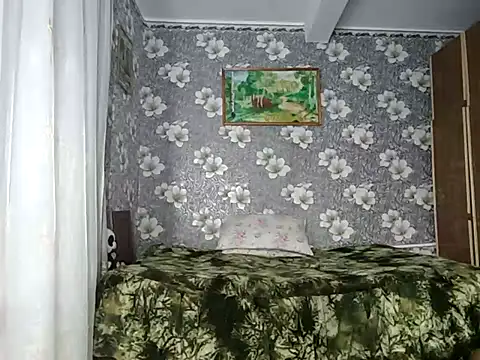 AliceGold5231 online show from 4, 10, 2025