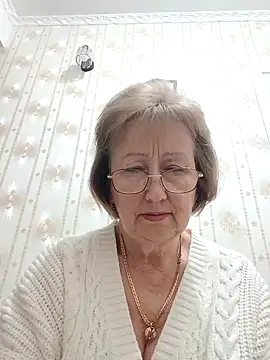 AlikaSwan5821 online show from 20, 2, 2026