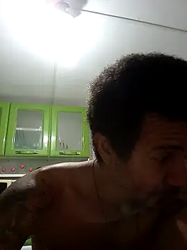 moreno25centimetro online show from 26, 11, 2025