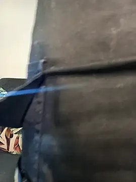 Enzo-wolf33 online show from 10, 10, 2025