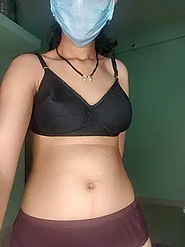 Shivani2002 online show from 18, 2, 2026