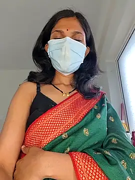 Shivani2002 online show from 20, 4, 2026