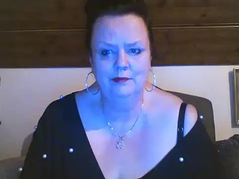 Snapshot of TiffanyMature chatting on 16, 4, 2026 TiffanyMature online show from 16, 4, 2026