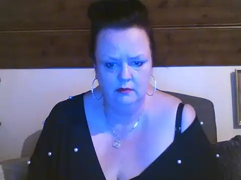 Snapshot of TiffanyMature chatting on 16, 4, 2026 TiffanyMature online show from 16, 4, 2026
