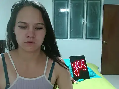 Snapshot of yarafuckass chatting on 15, 4, 2026 yarafuckass online show from 15, 4, 2026