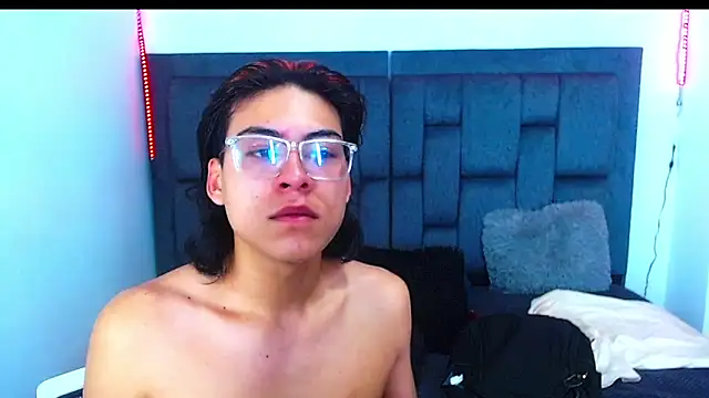 dirty model online show from 26, 9, 2025