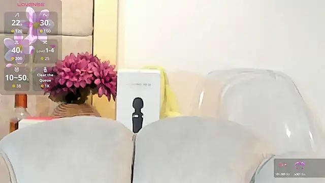 VioletHilton online show from 12, 9, 2025