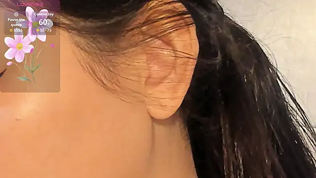 VioletHilton online show from 27, 10, 2025