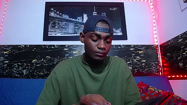 Snapshot of eebony_stallion chatting on 9, 9, 2025 eebony stallion online show from 9, 9, 2025