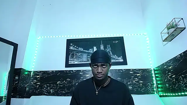 Snapshot of eebony_stallion chatting on 13, 9, 2025 eebony stallion online show from 13, 9, 2025