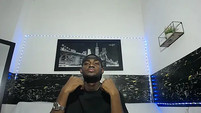 Snapshot of eebony_stallion chatting on 15, 9, 2025 eebony stallion online show from 15, 9, 2025