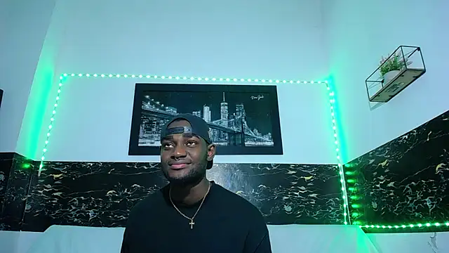 Snapshot of eebony_stallion chatting on 23, 9, 2025 eebony stallion online show from 23, 9, 2025