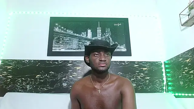 Snapshot of eebony_stallion chatting on 24, 9, 2025 eebony stallion online show from 24, 9, 2025