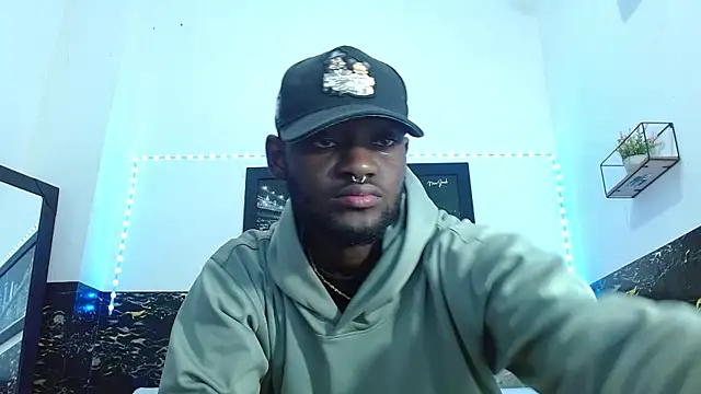 Snapshot of eebony_stallion chatting on 2, 10, 2025 eebony stallion online show from 2, 10, 2025