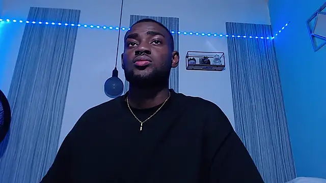 Snapshot of eebony_stallion chatting on 17, 10, 2025 eebony stallion online show from 17, 10, 2025