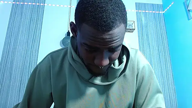 Snapshot of eebony_stallion chatting on 23, 10, 2025 eebony stallion online show from 23, 10, 2025