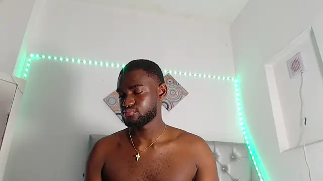 Snapshot of eebony_stallion chatting on 6, 1, 2026 eebony stallion online show from 6, 1, 2026