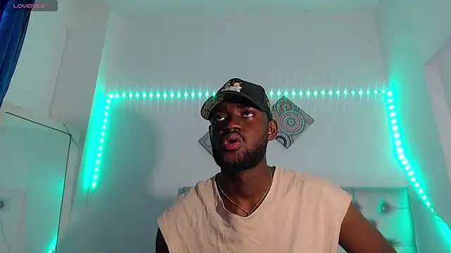 Snapshot of eebony_stallion chatting on 16, 1, 2026 eebony stallion online show from 16, 1, 2026