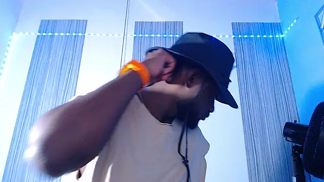 Snapshot of eebony_stallion chatting on 16, 2, 2026 eebony stallion online show from 16, 2, 2026