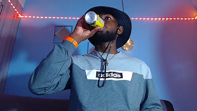 Snapshot of eebony_stallion chatting on 26, 2, 2026 eebony stallion online show from 26, 2, 2026