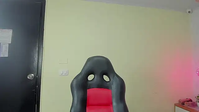 MELISSAROUGE online show from 6, 2, 2026