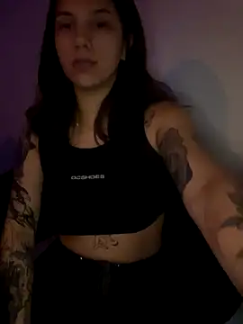 Kissmalditox online show from 7, 11, 2025