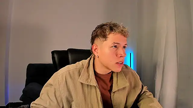 Snapshot of nathan_blake chatting on 24, 10, 2025 nathan blake online show from 24, 10, 2025