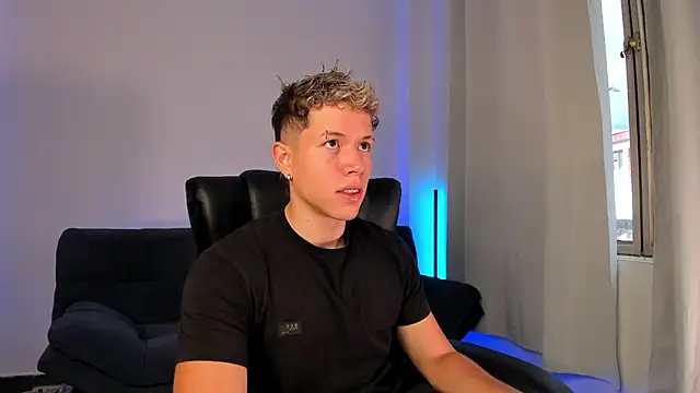 Snapshot of nathan_blake chatting on 26, 10, 2025 nathan blake online show from 26, 10, 2025